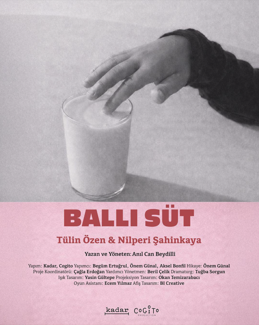 Tülin Özen ve Nilperi Şahinkaya Tiyatro Sahnesinde