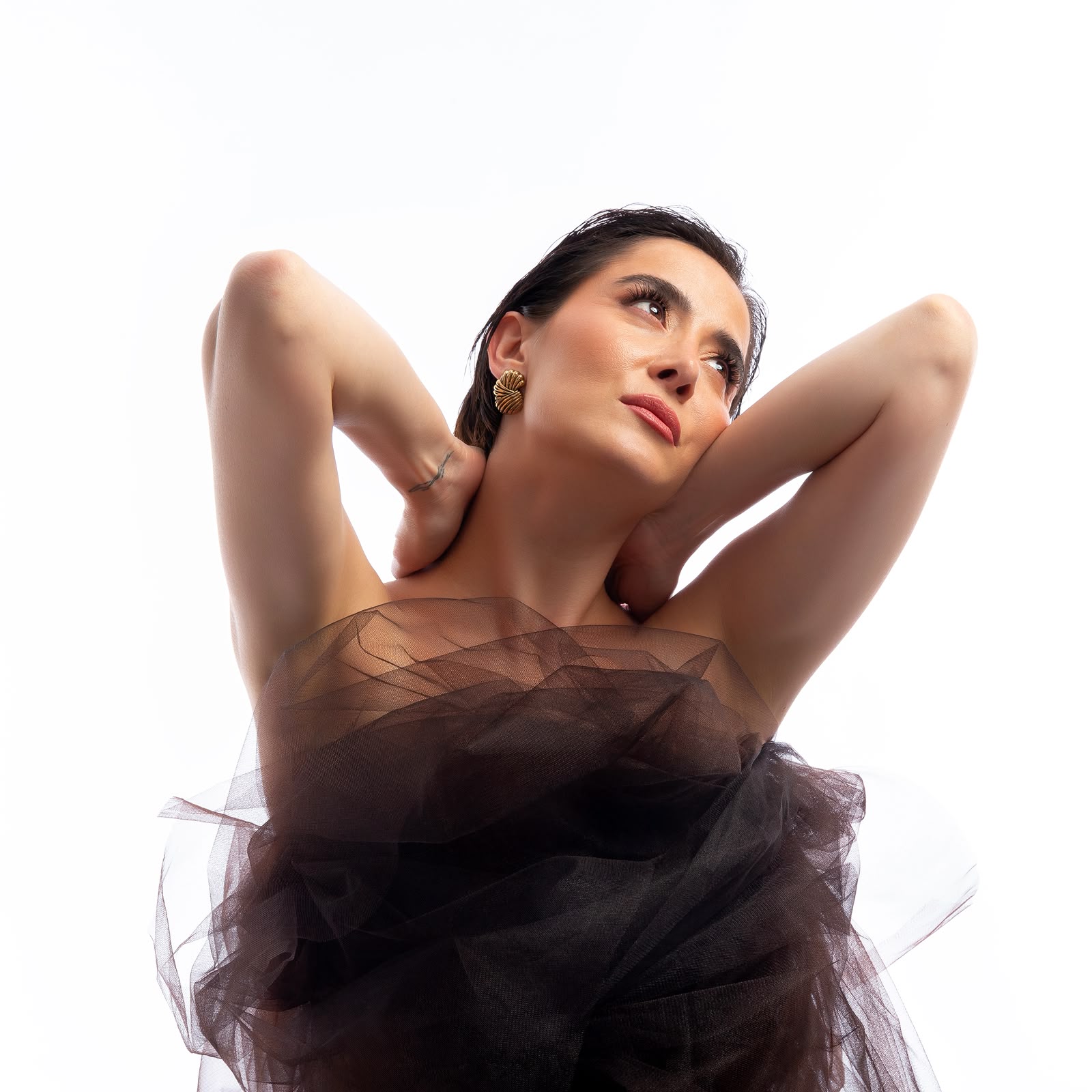 Ezgi Eyüboğlu’ndan Yeni Single: “Bize Ne Kalır” !